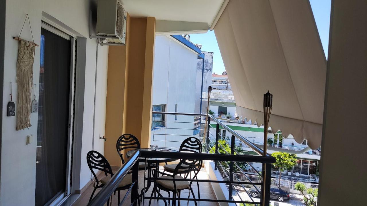 Rock & Roll 2 - Modern Apartment In Trikala Exterior photo